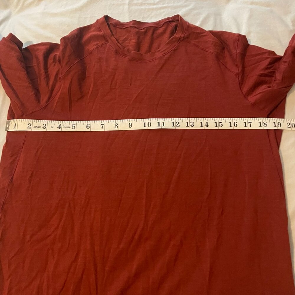 REI Rust Red Long Sleeve Merino Wool Base Layer Top - Men's Medium - Picture 3 of 4